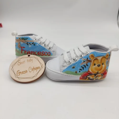 sbc-dipinte-new-145 Scarpine Neonato Dipinte a Mano Winnie the Pooh nel Bosco