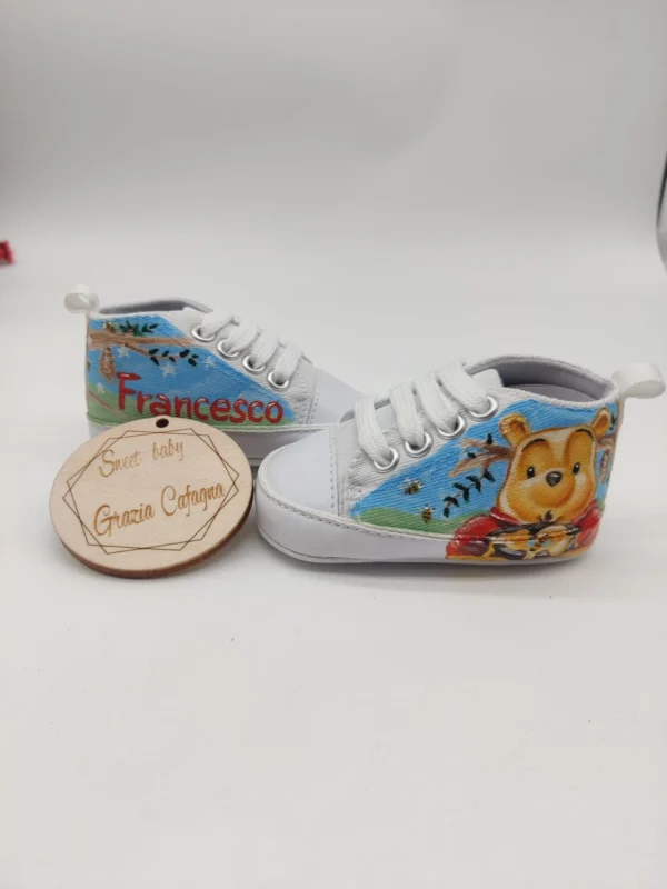 sbc-dipinte-new-145 Scarpine Neonato Dipinte a Mano Winnie the Pooh nel Bosco