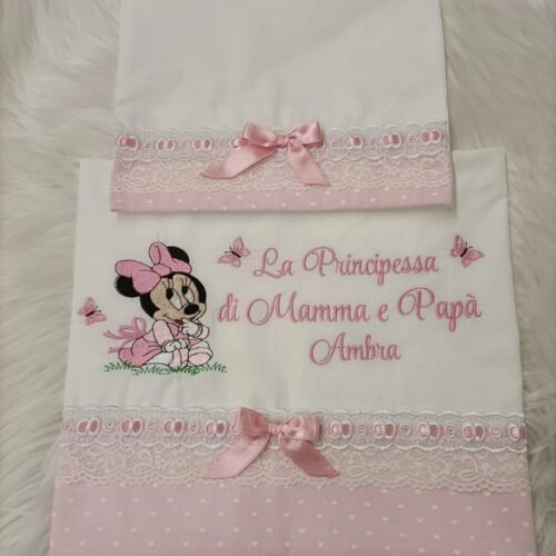 sbc-r15-02 Lenzuolo Minnie sul Prato "La Principessa di Mamma e Papà"