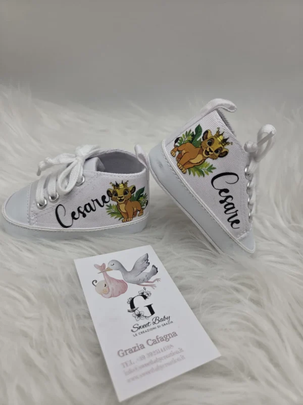 sbc-scarpine-stampate-124 Scarpine Neonato Stampate Simba con Corona e Foglie