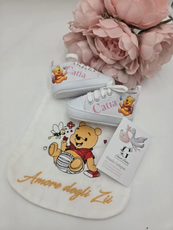 sbc-scarpine-stampate-127 Scarpine Neonato Stampate Winnie the Pooh con Ape